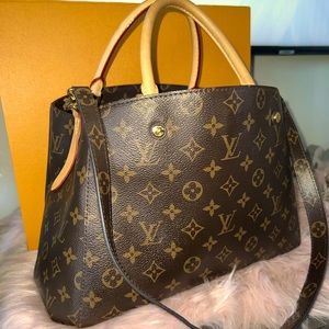 Louis Vuitton shoulder bag